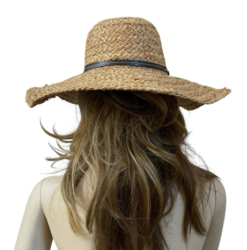 Nine West straw beach